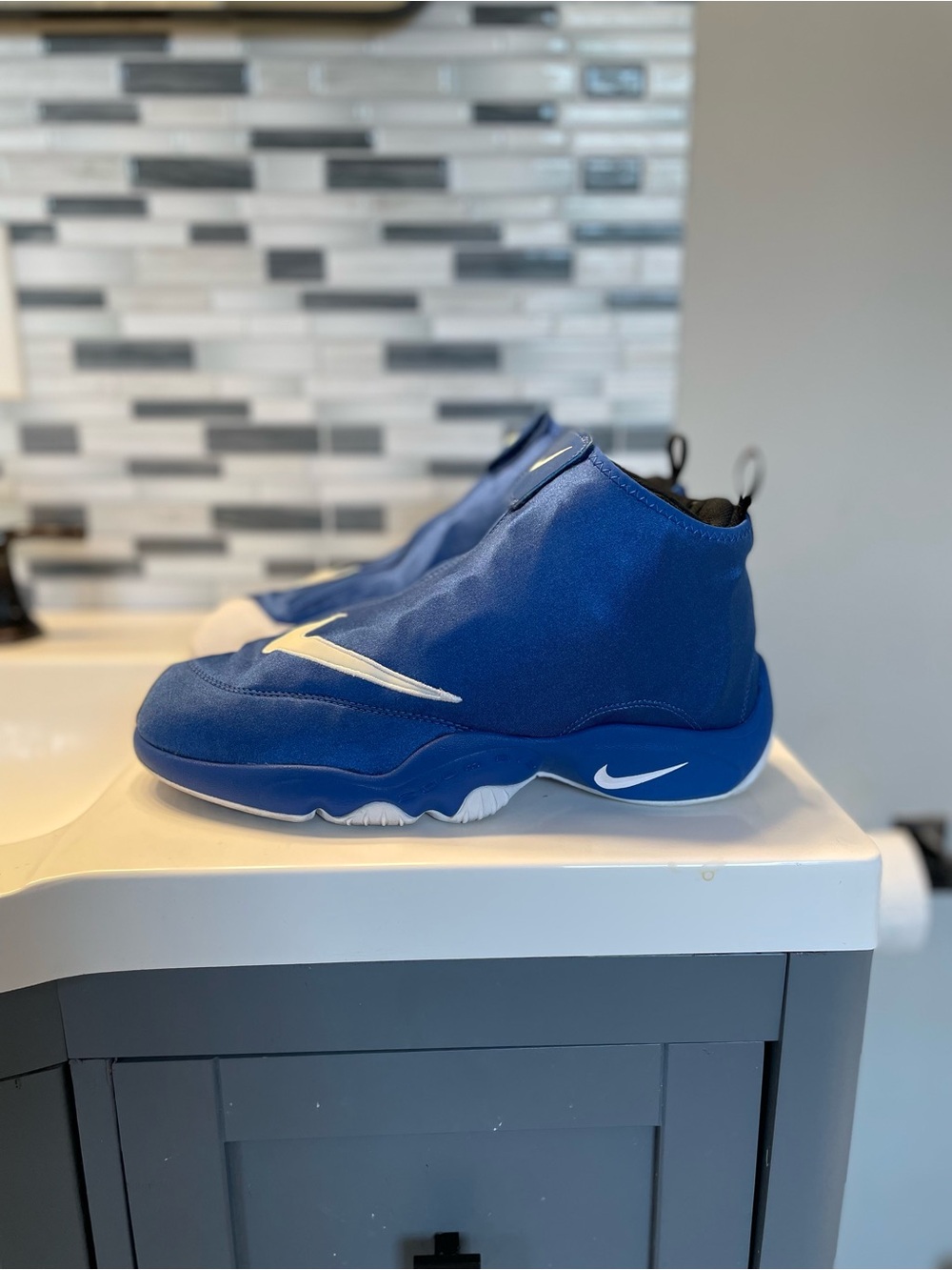 Nike Zoom Flight 98 Glove Payton air max Jordan basketball LeBron Kyrie Ja lot - Picture 3 of 13